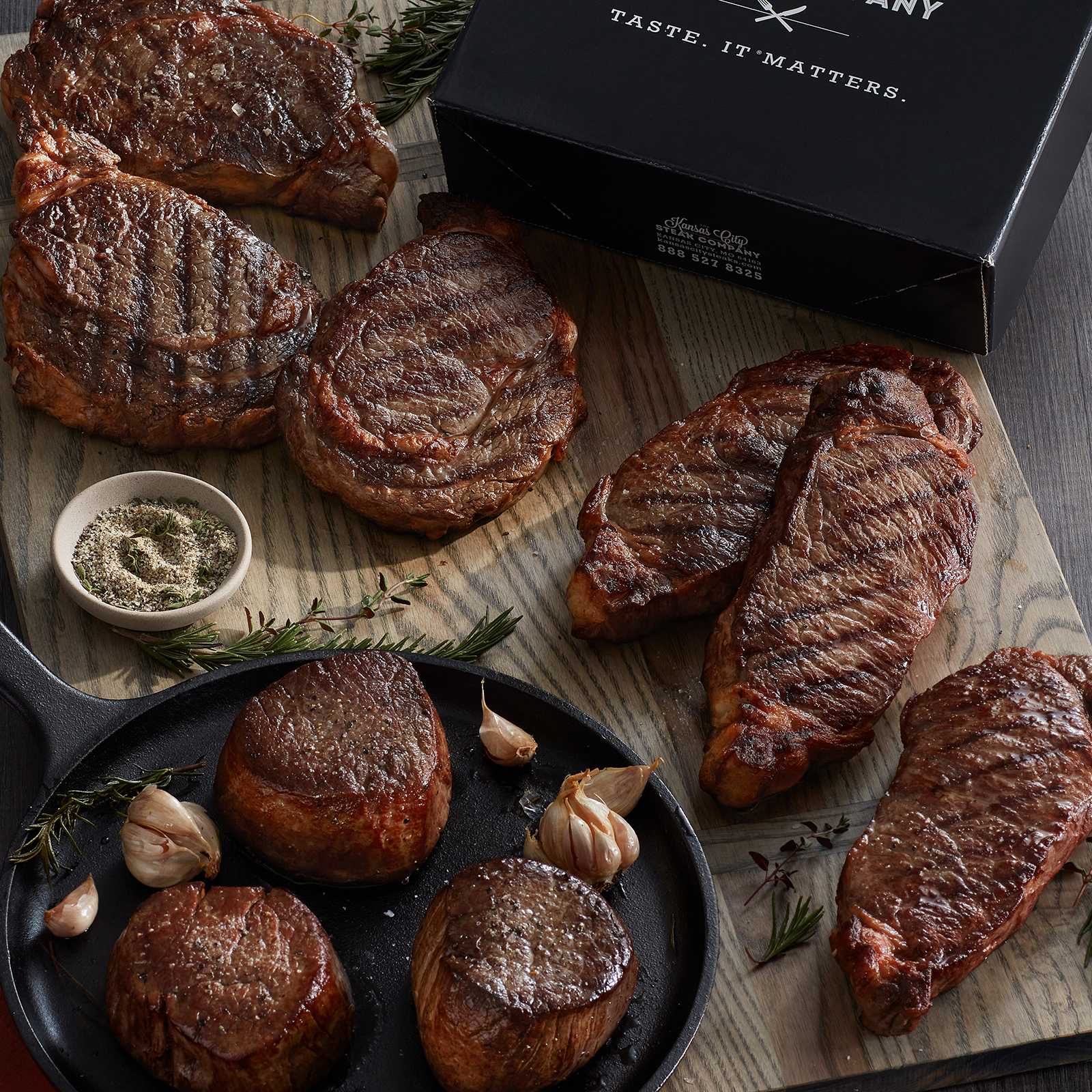 https://www.kansascitysteaks.com/dyn-images/default/Classic_Gift_Box_Com-8040e5363f66abb60ad2d90415ae1e27.jpg