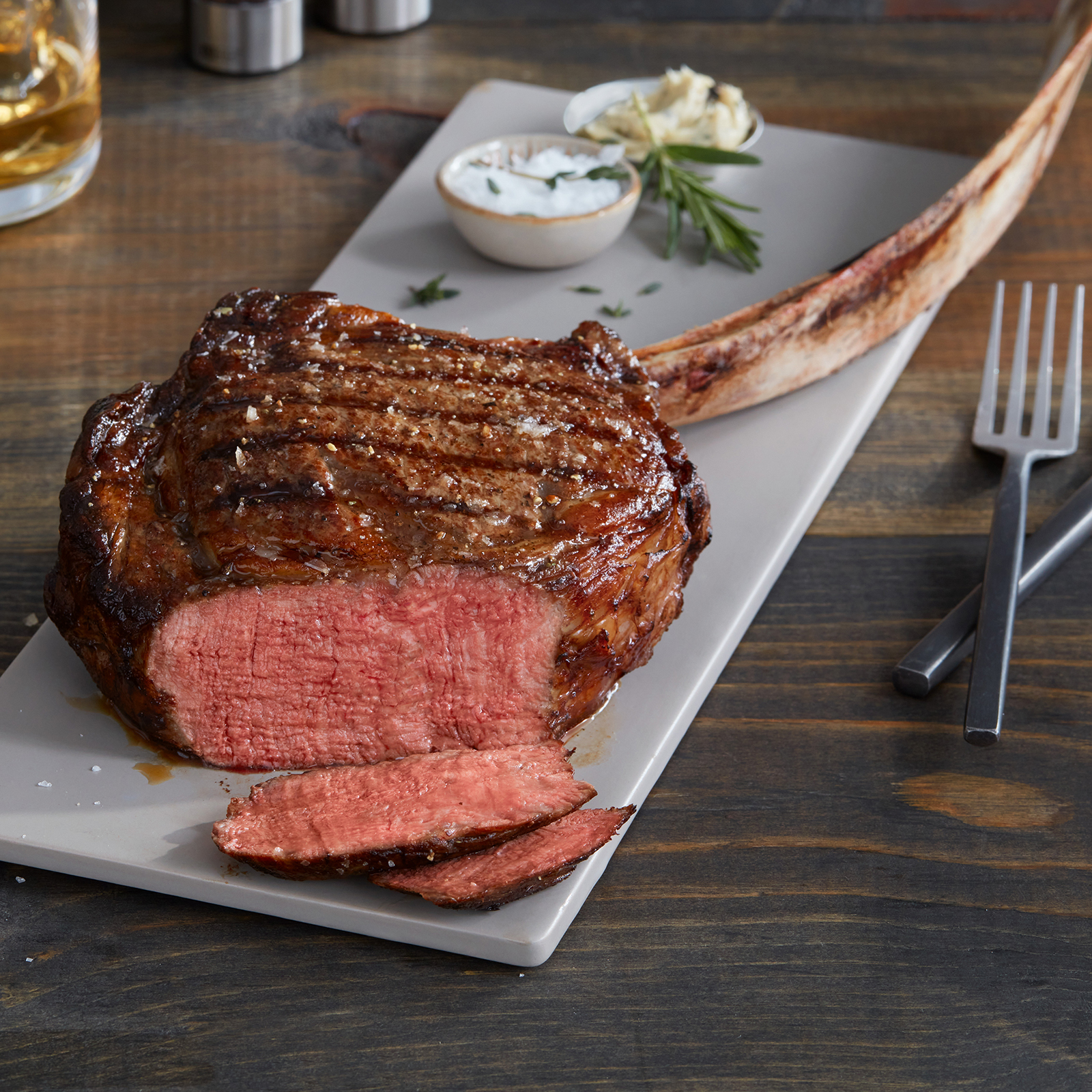 Specialty Cut Tomahawk Steak